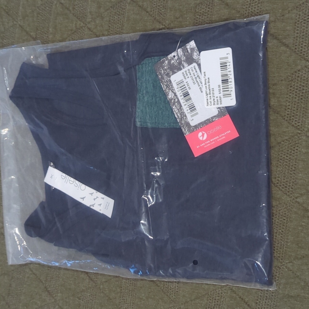 BNWT Oiselle lux boxy tank size 6 purple